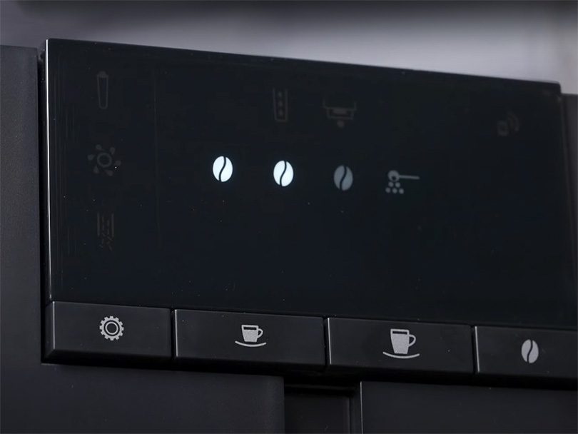 Close up of the screen and buttons of the Jura ENA 4