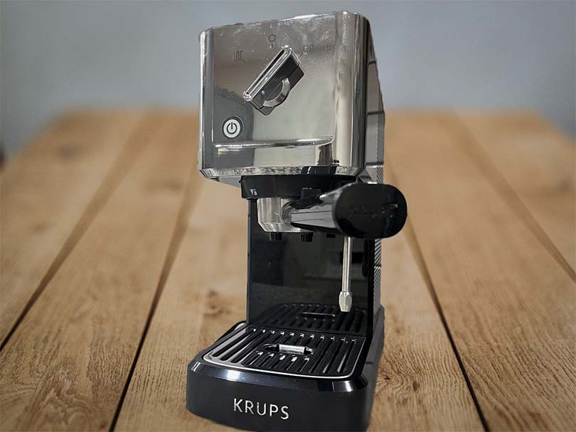 Front view of the Krups XP344 Calvi espresso machine